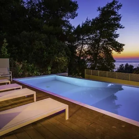 别墅 Sleeps 10 Pool Air Con Wifi